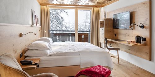 Забронировать Swiss Alpine Hotel Allalin