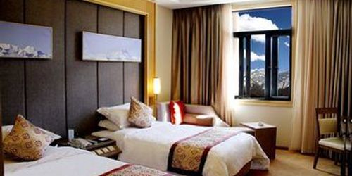 Забронировать Fliport Garden Hotel Lhasa