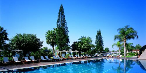 Забронировать Amathus Beach Hotel Limassol