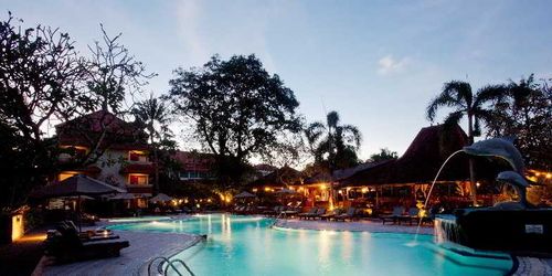 Забронировать White Rose Kuta Resort, Villas & Spa