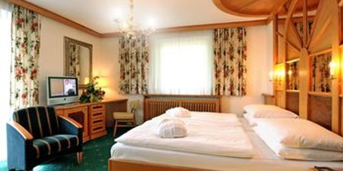 Забронировать Hotel Alpina - Thermenhotels Gastein