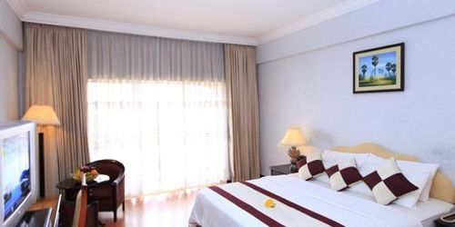 Забронировать Hotel Somadevi Angkor Resort & Spa