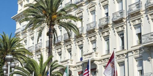Забронировать Hôtel West End Promenade des Anglais