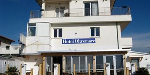 Забронировать Hotel Oltremare