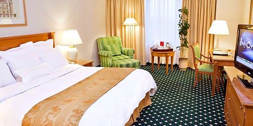 Забронировать JW Marriott Bucharest Grand Hotel