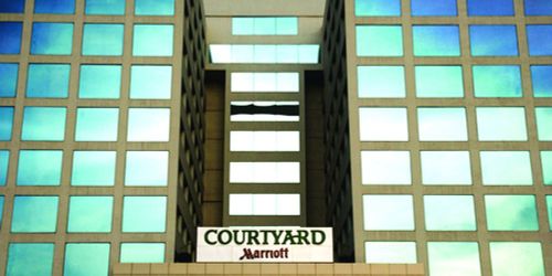 Забронировать Courtyard by Marriott Chennai