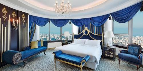 Забронировать Hilton Beirut Habtoor Grand Hotel
