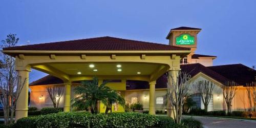 Забронировать La Quinta Inn & Suites Tampa USF