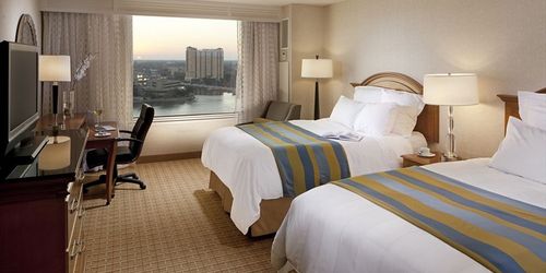 Забронировать Tampa Marriott Waterside Hotel & Marina