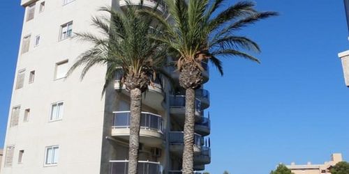 Забронировать C&B Apartamentos Malibu Playa