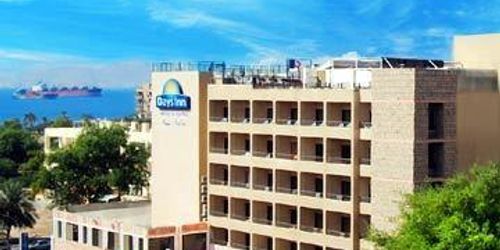 Забронировать Days Inn Hotel & Suites, Aqaba