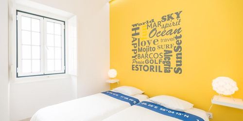 Забронировать Cool Rooms in the Beach S.Joao do Estoril