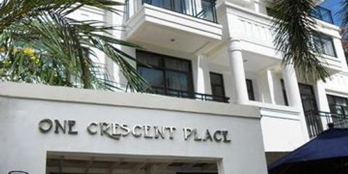Забронировать One Crescent Place Hotel
