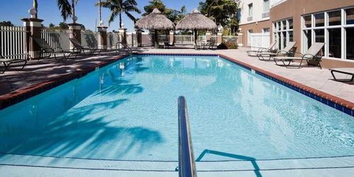 Забронировать Holiday Inn Express Hotel & Suites Florida City-Gateway To Keys