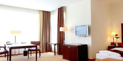 Забронировать Best Western Premier Hotel Montenegro