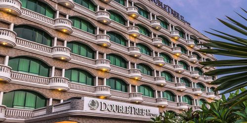 Забронировать DoubleTree by Hilton Dar es Salaam Oysterbay