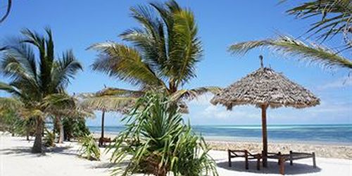Забронировать Uroa Bay Beach Resort
