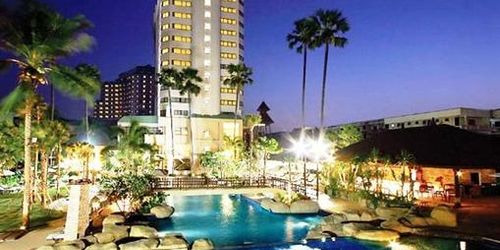 Забронировать Jomtien Palm Beach Hotel And Resort