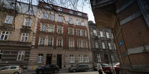 Забронировать Home in Krakow Silvio's Apartments