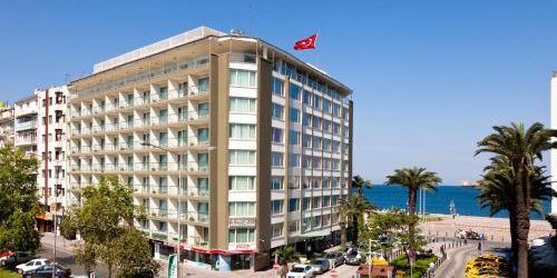 Забронировать Izmir Palas Hotel