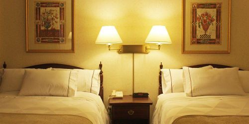 Забронировать Best Western Roehampton Hotel & Suites