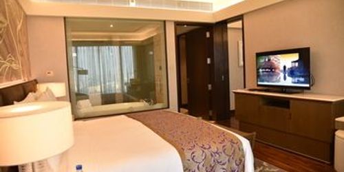 Забронировать Kempinski Ambience Hotel Delhi