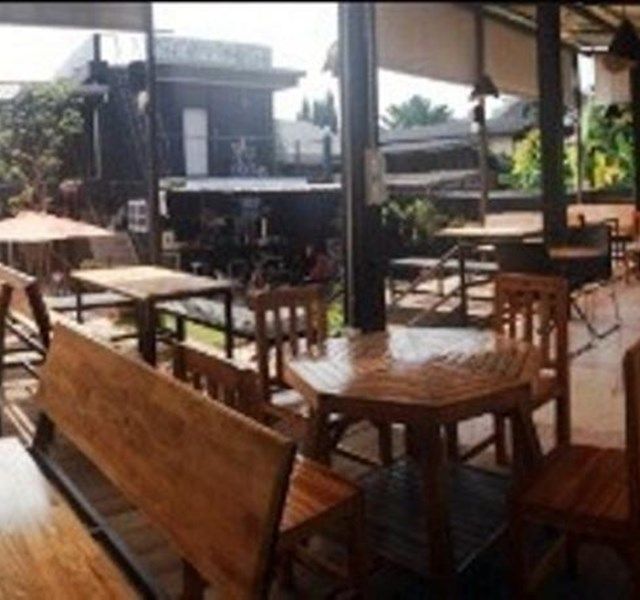 ไฉไล คาเฟ่ & โฮมสเตย์ (Chailai Cafe & Homestay)