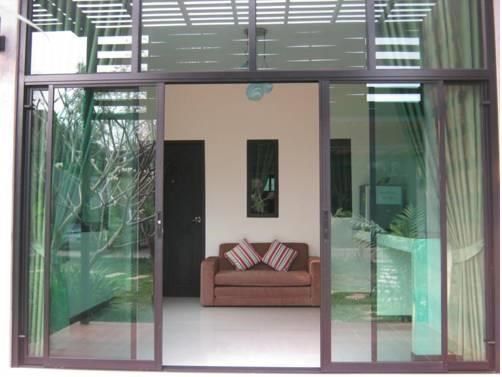 บ้าน สวน ลีลาวดี รีสอร์ท (Ban Suan Leelawadee Resort)