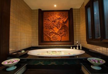 เฮือนนานาบูติกโฮเต็ล (Huern na na Boutique Hotel)