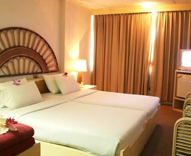 โรงแรมทิพย์ช้าง ลำปาง (Tipchang Lampang Hotel)