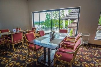 กัซซัน เลค ซิตี้ กอล์ฟ & รีสอร์ท (Gassan Lake City Golf & Resort)