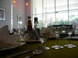 โรงแรมลำพูนวิลล์ (Lamphun Will Hotel)