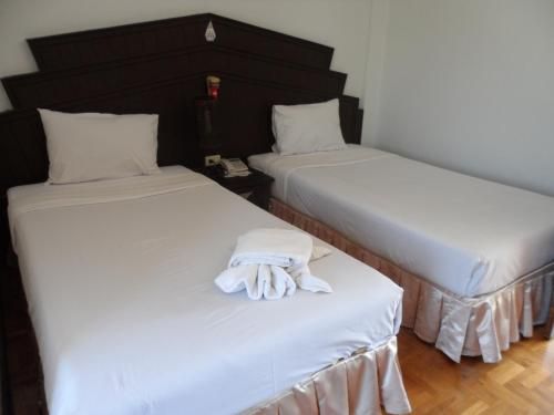 ใบหยกชาเล่ต์ (Baiyoke Chalet)