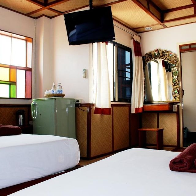 โรงแรมพาโนรามา (Panorama Hotel)