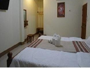 เฮือนข่วงน่าน (Huen Kuang Nan Hotel)
