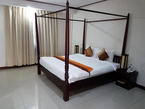 โรงแรมเอวี (AV Hotel)