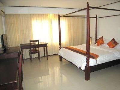 โรงแรมเอวี (AV Hotel)