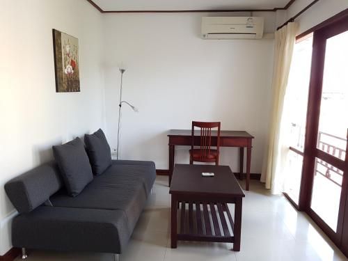 โรงแรมเอวี (AV Hotel)