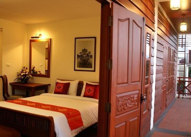อวิลล่า ผาสุข โฮเต็ล (Avilla Phasouk Hotel)