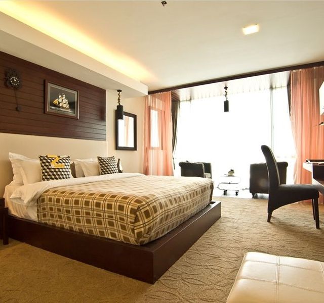 โรงแรมรัศมี พลาซ่า เวียงจันทน์ (Rashmi's Plaza Hotel Vientiane)