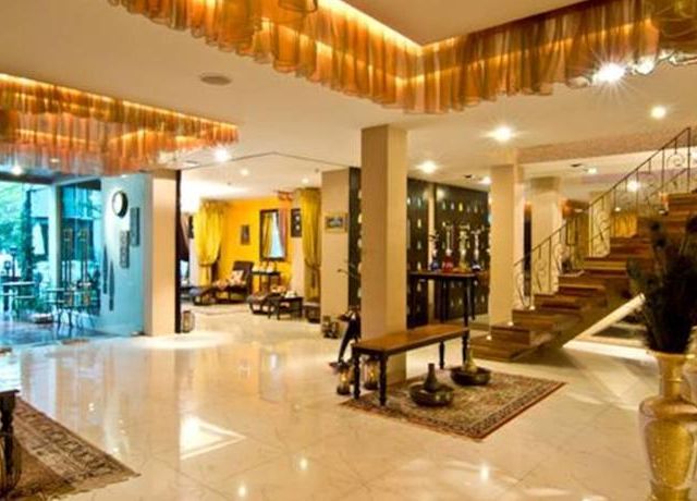 โรงแรมรัศมี พลาซ่า เวียงจันทน์ (Rashmi's Plaza Hotel Vientiane)