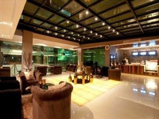 โรงแรมรัศมี พลาซ่า เวียงจันทน์ (Rashmi's Plaza Hotel Vientiane)