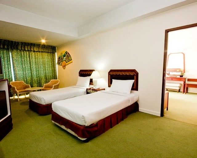 โรงแรมพิณ (Pin Hotel)
