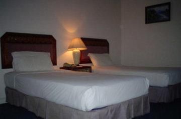 โรงแรมพิณ (Pin Hotel)