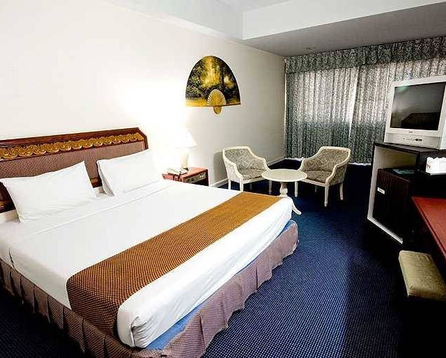 โรงแรมพิณ (Pin Hotel)