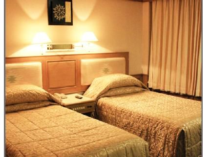 โรงแรมเทวราช (Dhevaraj Hotel)