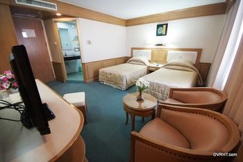โรงแรมเทวราช (Dhevaraj Hotel)