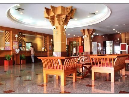 โรงแรมเทวราช (Dhevaraj Hotel)