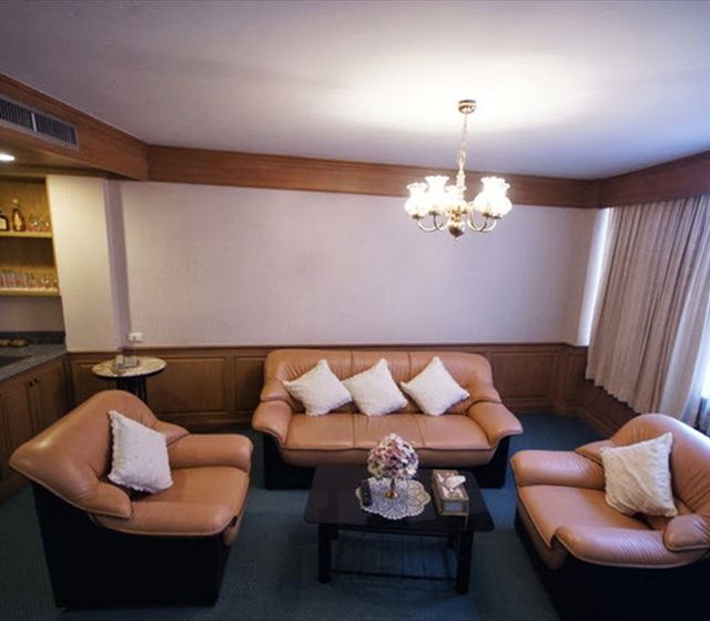 โรงแรมเทวราช (Dhevaraj Hotel)