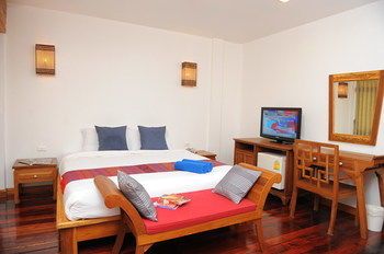 โรงแรมสุขเกษม (Sukkasem Hotel)